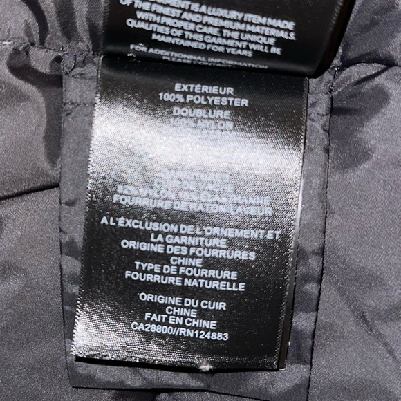 RUDSAK PARKA COURT BLEU MARINE ETAT NEUF PORTÉ 2 FOIS AVEC FOURRURE - Picture 5 of 10